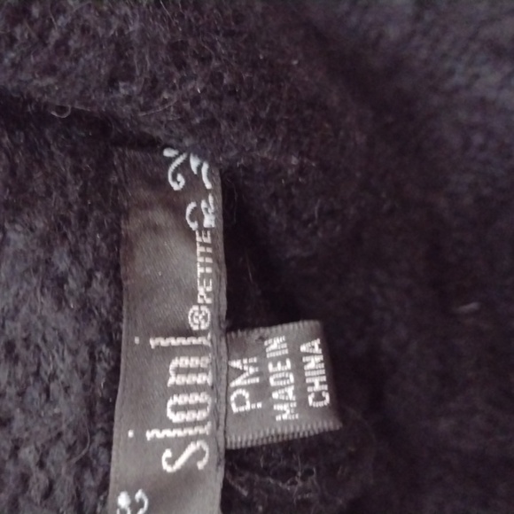 Cardigan - Picture 3 of 6